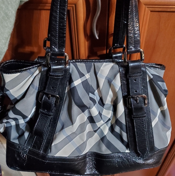 Burberry gray Lowry check bag - Picture 1 of 10